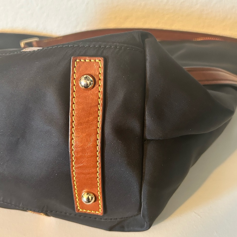 Dooney & Bourke Wayfarer Zip Tote Blue and Tan Classic - Picture 10 of 15